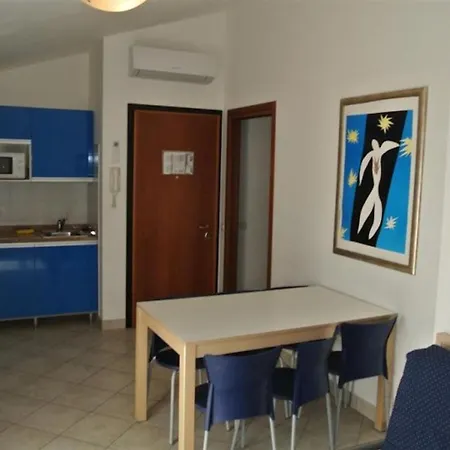 Apartman Cozy 80m From The Bibione