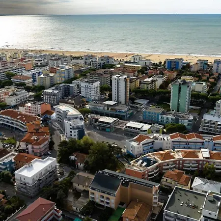 Apartman Cozy 80m From The *